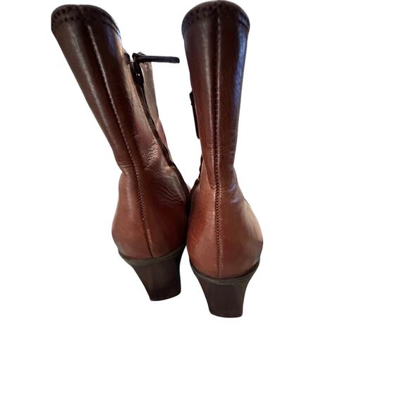 Antonio Melani Brown Leather Ankle Boots Heel Side Zip 8.5M DarkAcademia FLAW - Picture 8 of 11